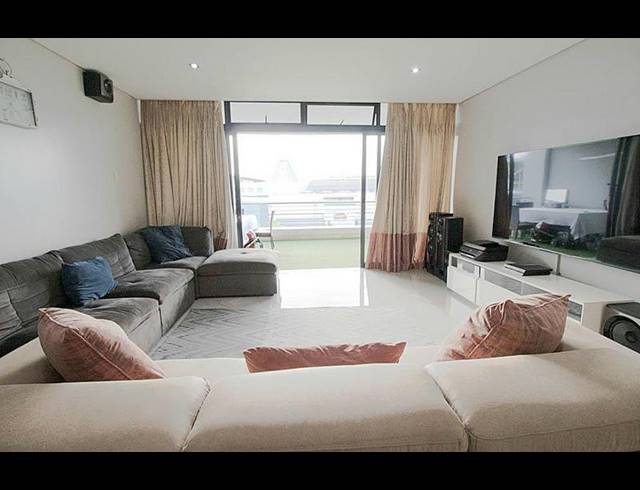 3 BEDROOM APARTMENT FOR SALE IN UMHLANGA RIDGE